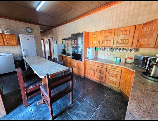 4 BEDROOM HOUSE FOR SALE IN ROTHDENE